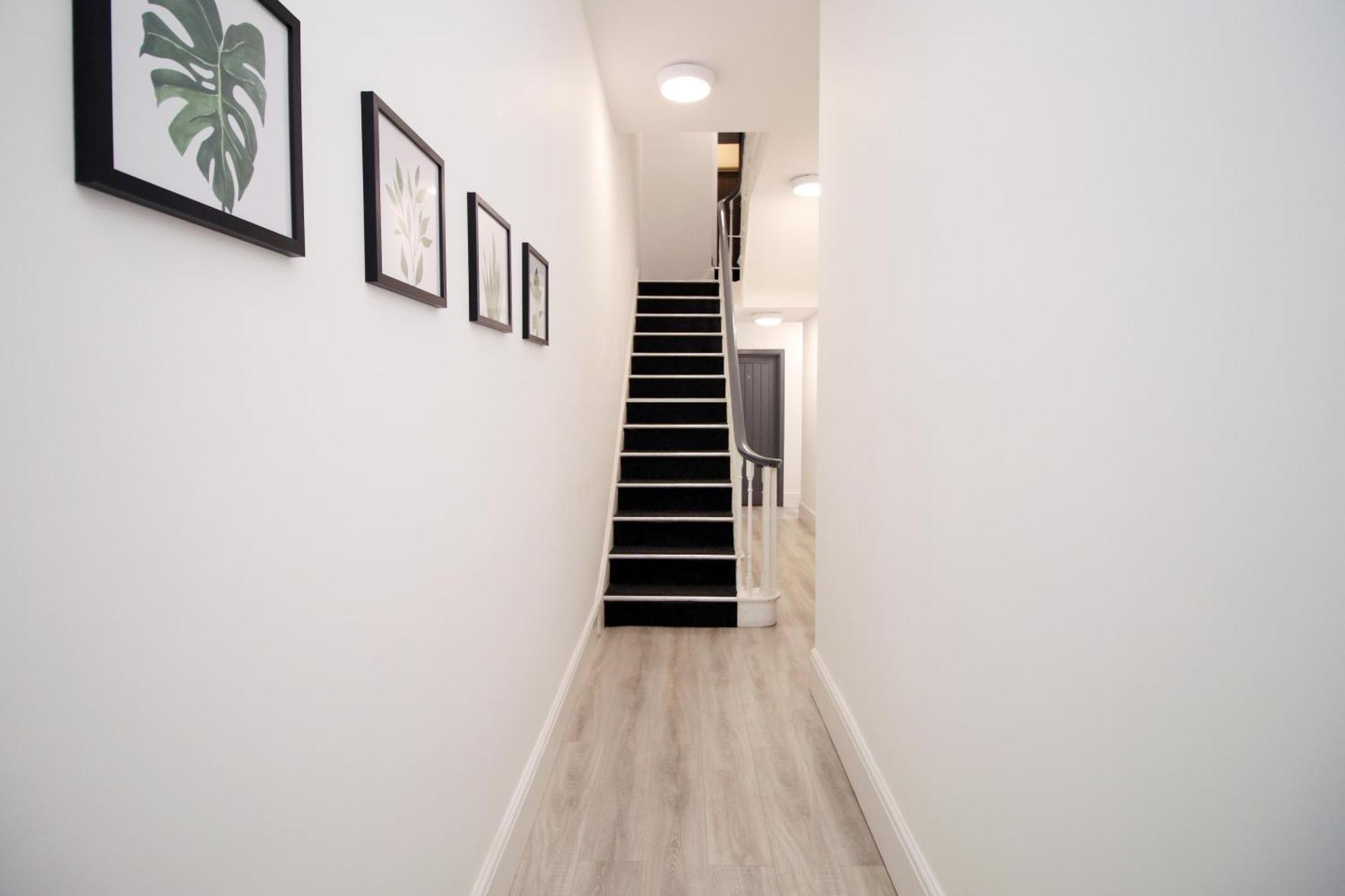 Fully Equipped Kitchen, Parking, City Centre Swansea Extérieur photo