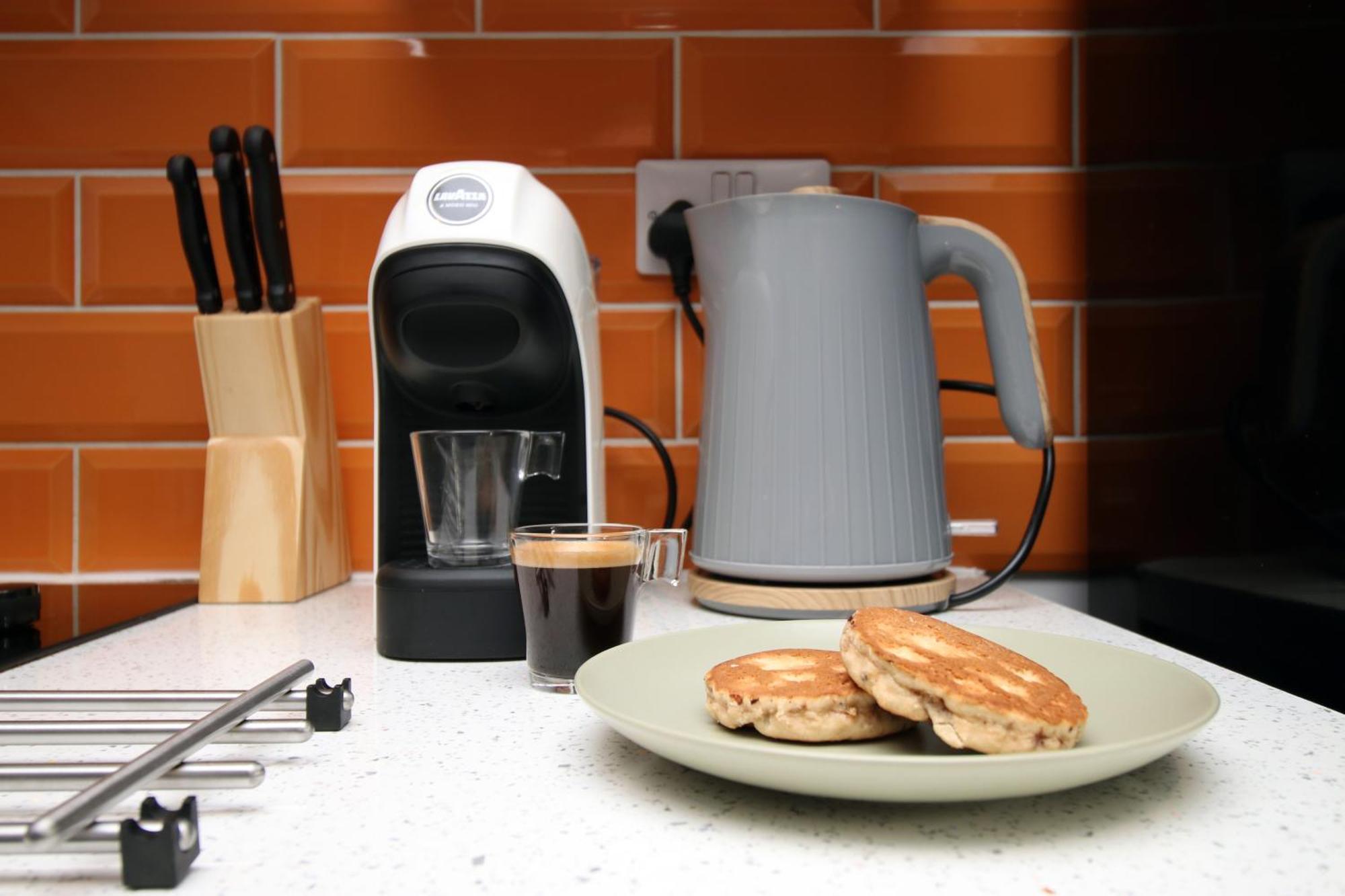 Fully Equipped Kitchen, Parking, City Centre Swansea Extérieur photo