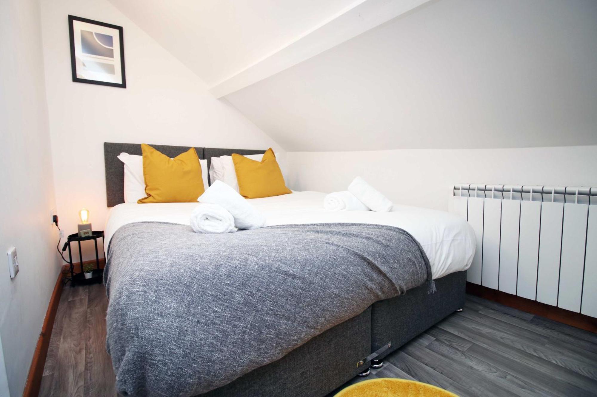 Fully Equipped Kitchen, Parking, City Centre Swansea Extérieur photo