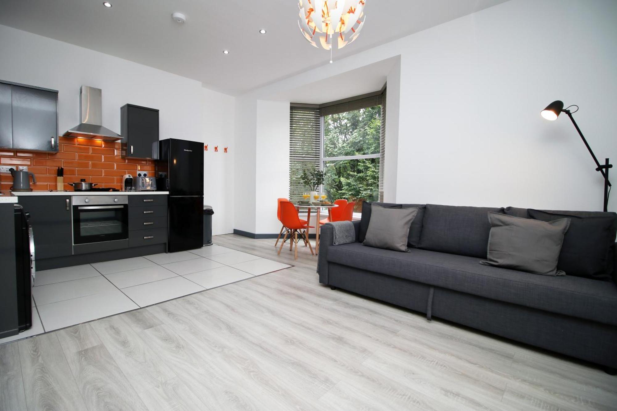 Fully Equipped Kitchen, Parking, City Centre Swansea Extérieur photo