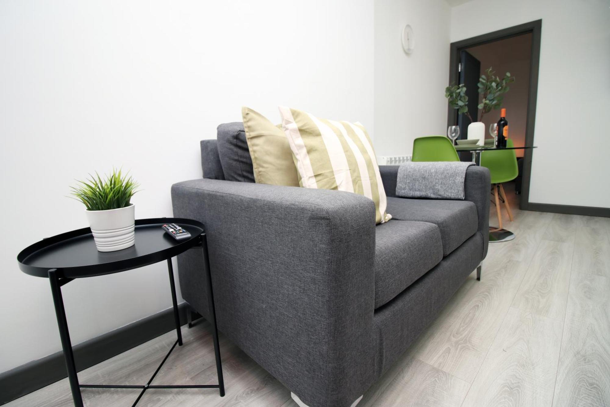 Fully Equipped Kitchen, Parking, City Centre Swansea Extérieur photo