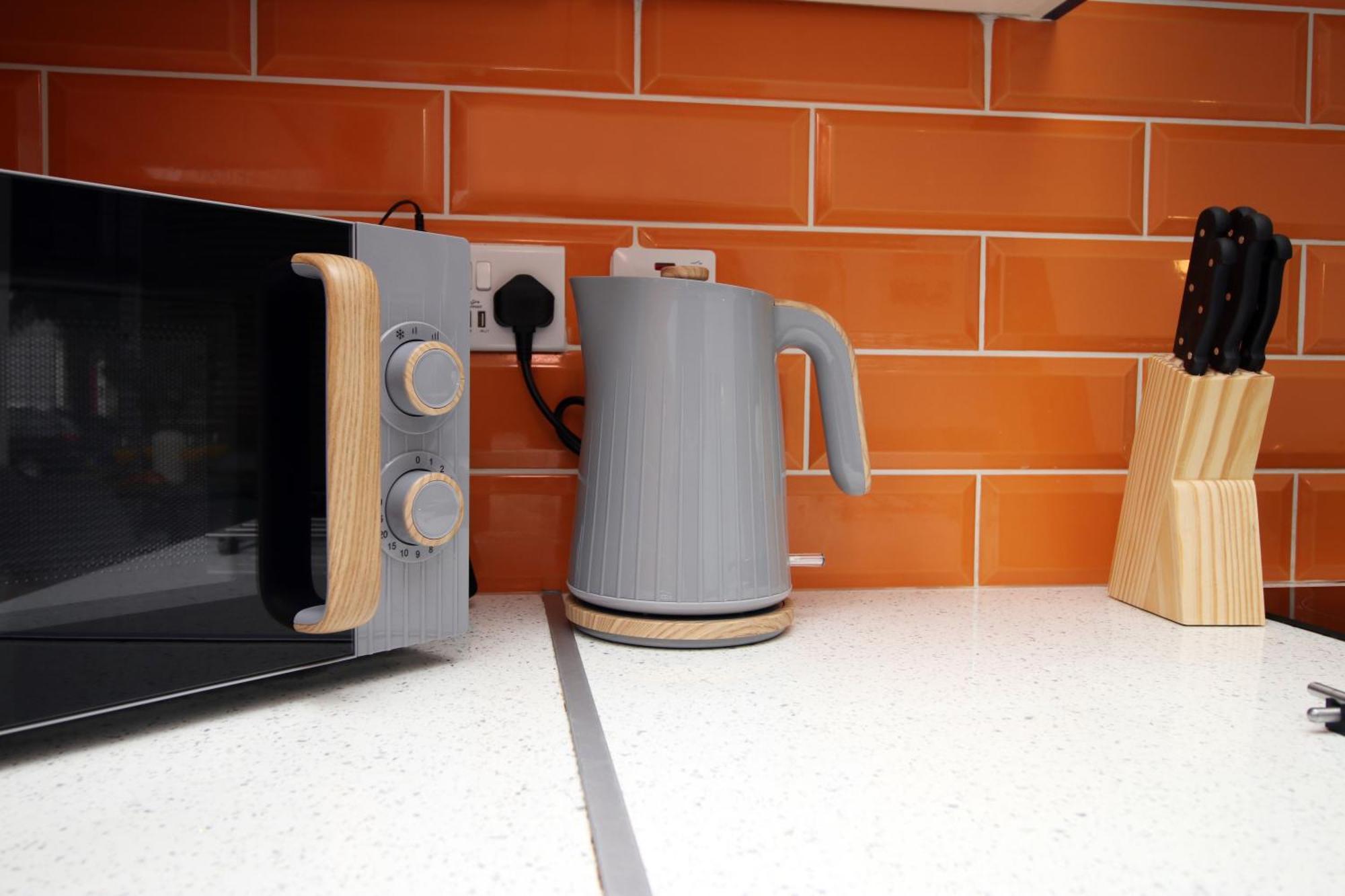 Fully Equipped Kitchen, Parking, City Centre Swansea Extérieur photo